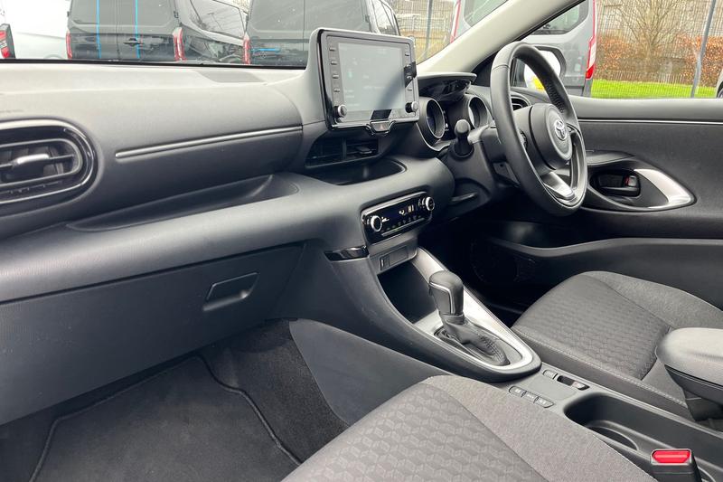 Used Toyota Yaris 2022 for sale - 77679473: Photo 18