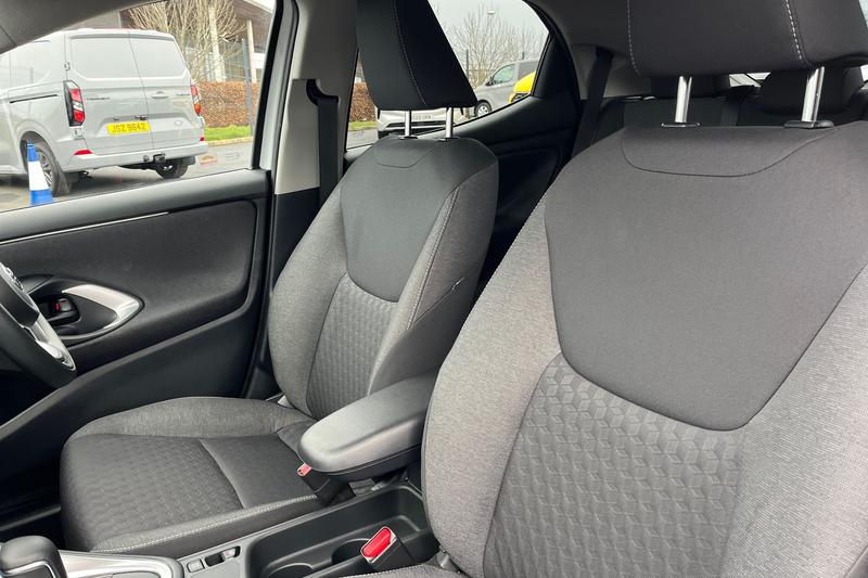 Used Toyota Yaris 2022 for sale - 77679473: Photo 19