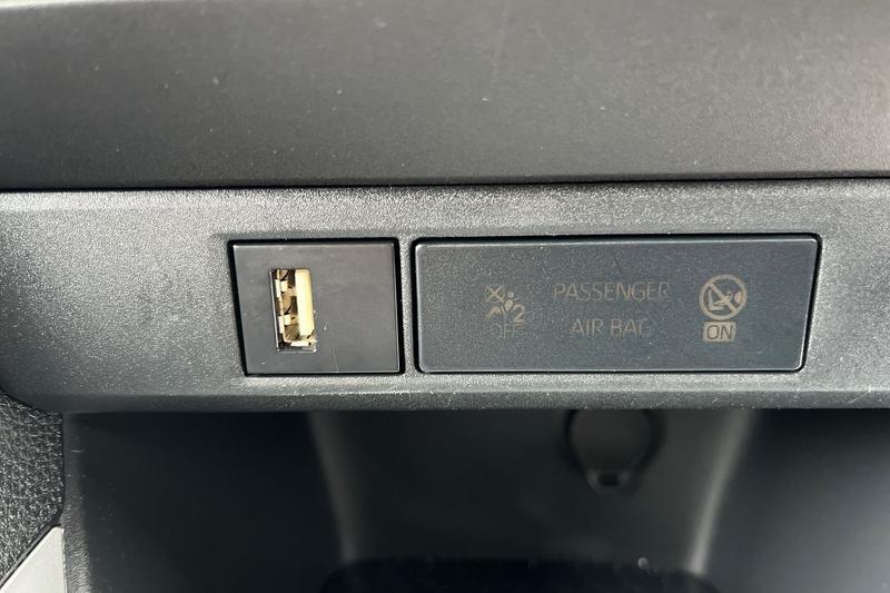 Used Toyota Yaris 2022 for sale - 77679473: Photo 38