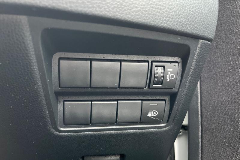 Used Toyota Yaris 2022 for sale - 77679473: Photo 40