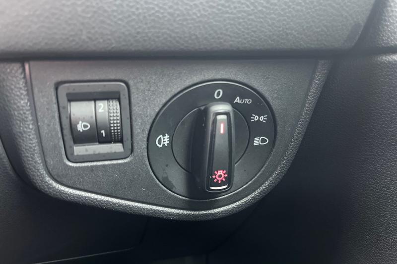 Used Volkswagen Polo 2018 for sale - 77435083: Photo 32