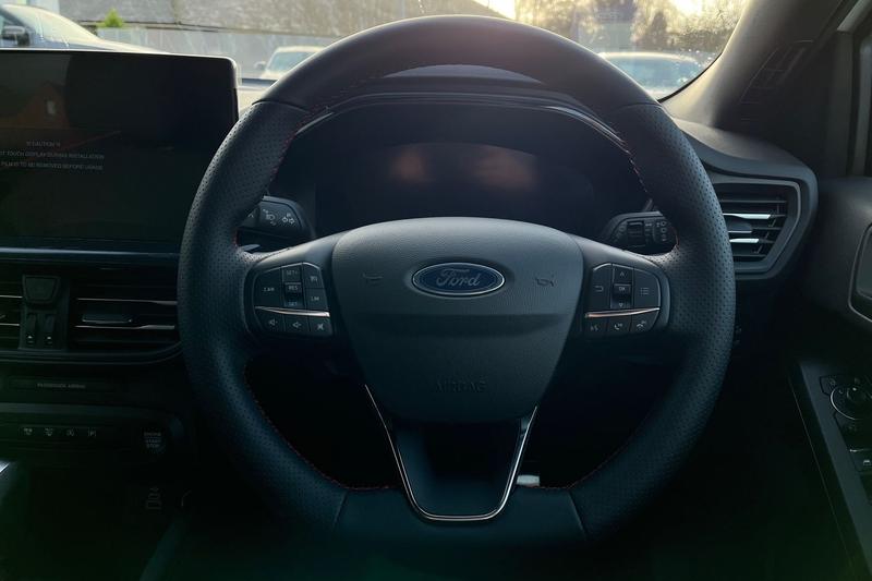 Used Ford Focus 2025 for sale - 77301232: Photo 12