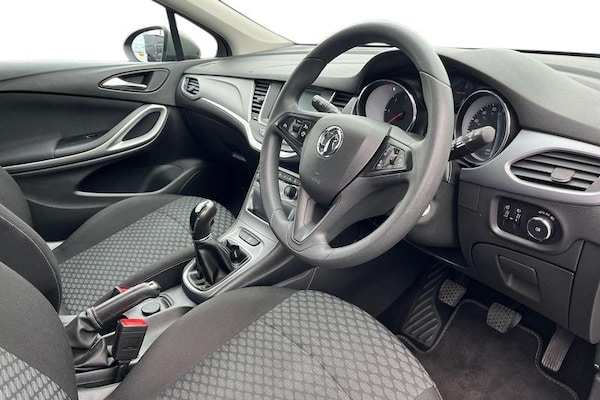 Used Vauxhall Astra 2017 for sale - 76255428: Photo 9