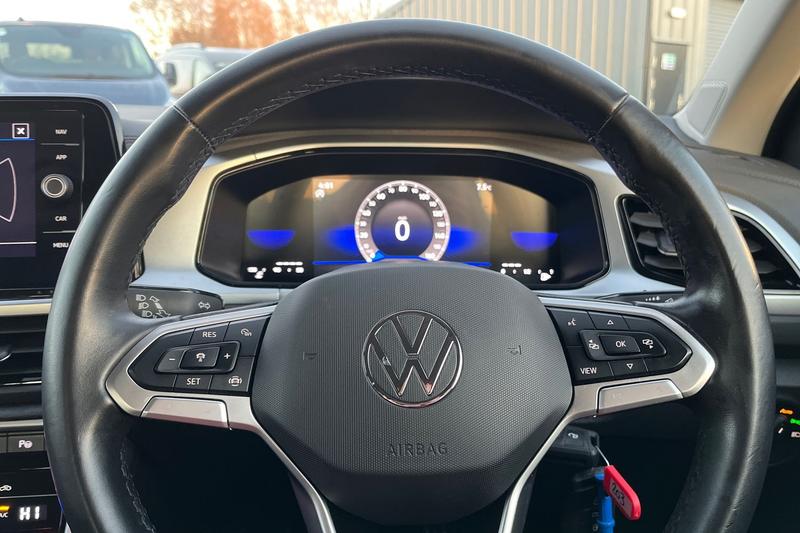 Used Volkswagen T-Roc 2022 for sale - 76703200: Photo 12