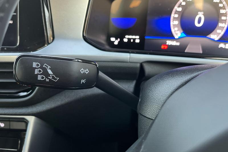 Used Volkswagen T-Roc 2022 for sale - 76703200: Photo 14