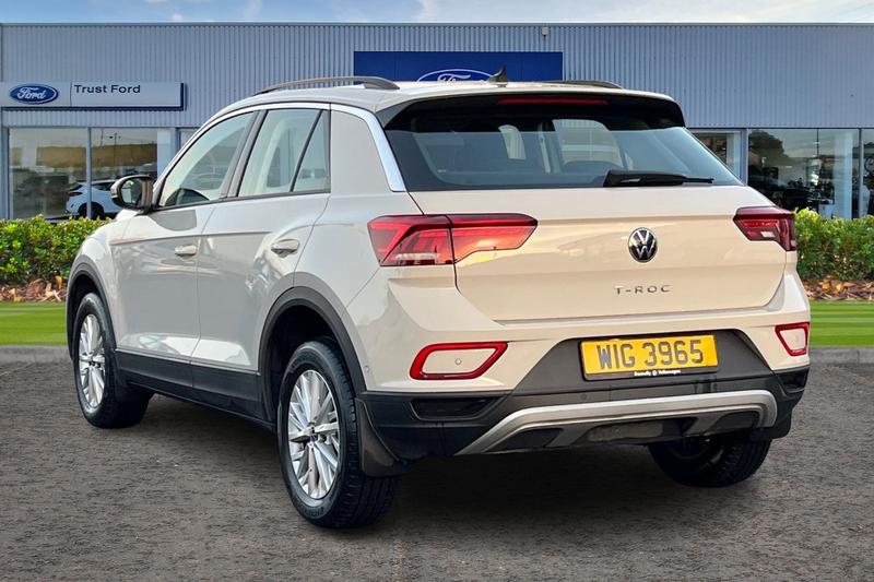 Used Volkswagen T-Roc 2022 for sale - 76703200: Photo 2