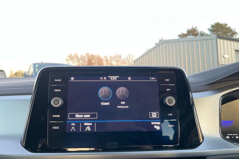 Used Volkswagen T-Roc 2022 for sale - 76703200: Photo 35