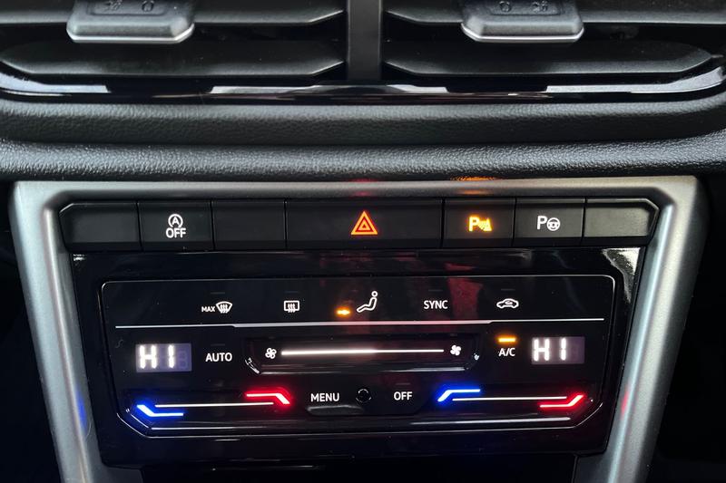 Used Volkswagen T-Roc 2022 for sale - 76703200: Photo 36