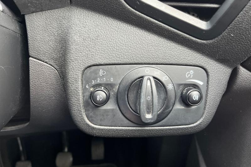 Used Ford Kuga 2018 for sale - 77935045: Photo 29