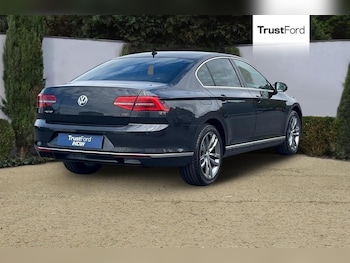 Used Volkswagen Passat 2018 for sale - 79448908: Photo