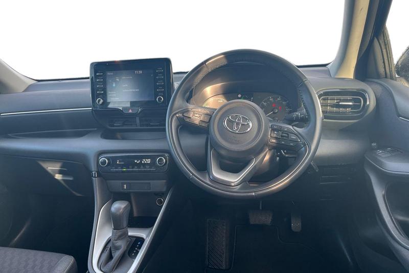 Used Toyota Yaris 2022 for sale - 76826079: Photo 11