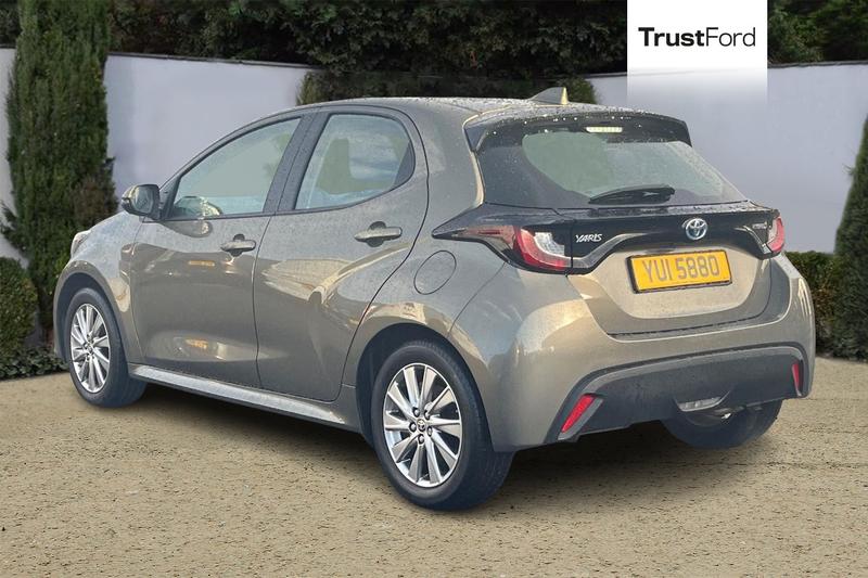 Used Toyota Yaris 2022 for sale - 76826079: Photo 2