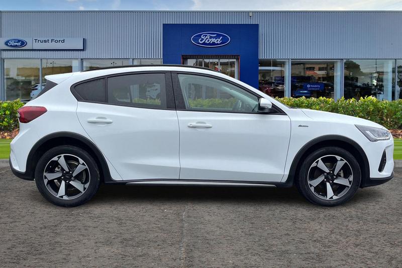 Used Ford Focus 2022 for sale - 76101760: Photo 3