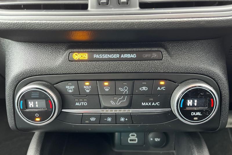 Used Ford Focus 2022 for sale - 76101760: Photo 40