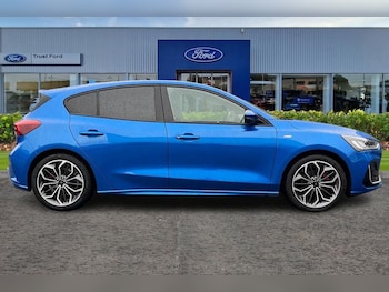 Used Ford Focus 2022 for sale - 77218182: Photo