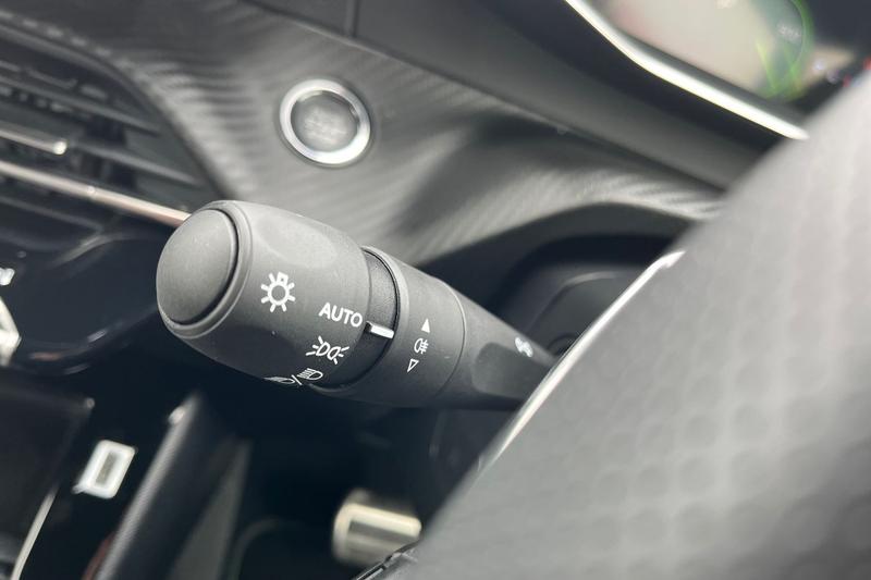 Used Peugeot 2008 for sale - 78109476: Photo 14