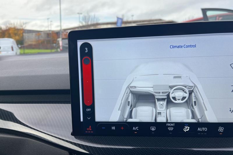 Used Ford Focus 2022 for sale - 76467740: Photo 35