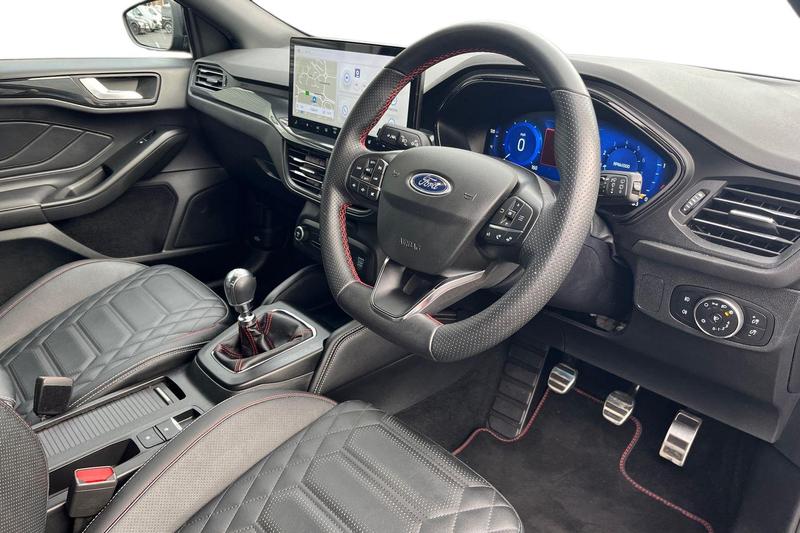 Used Ford Focus 2022 for sale - 76467740: Photo 9
