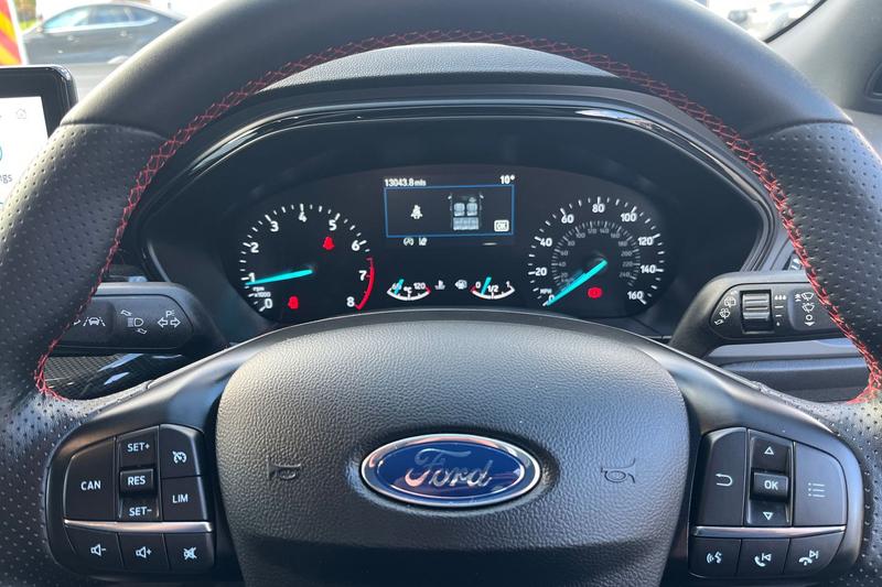 Used Ford Focus 2022 for sale - 76394089: Photo 12