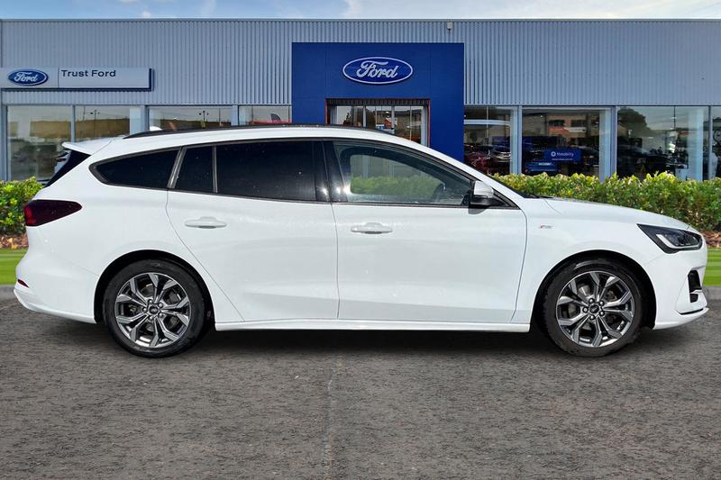 Used Ford Focus 2023 for sale - 78021257: Photo 3