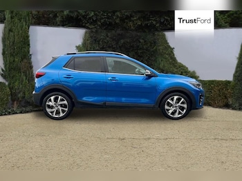 Used Kia Stonic 2023 for sale - 78989809: Photo