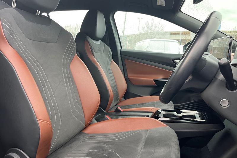 Used Volkswagen ID.4 2022 for sale - 76653443: Photo 17