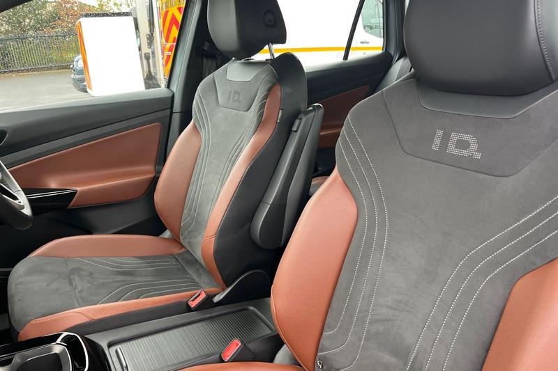 Used Volkswagen ID.4 2022 for sale - 76653443: Photo 19
