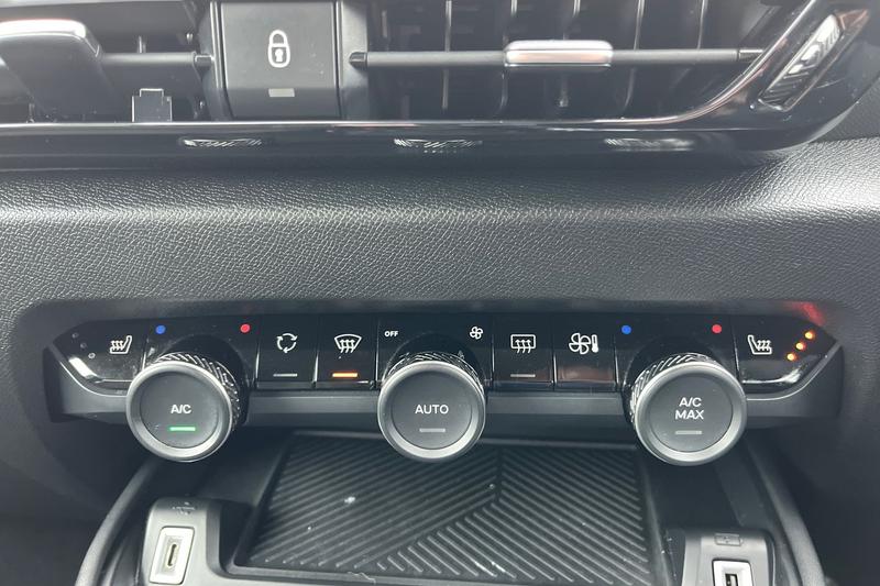 Used Citroen C4 2022 for sale - 76563086: Photo 35