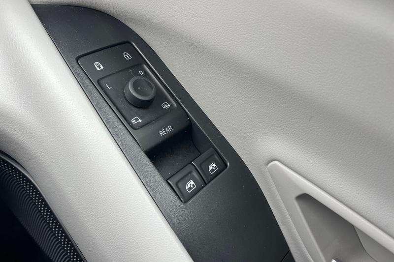 Used Ford Explorer 2025 for sale - 77918686: Photo 16