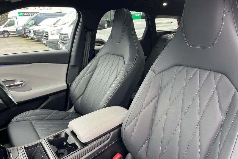 Used Ford Explorer 2025 for sale - 77918686: Photo 19