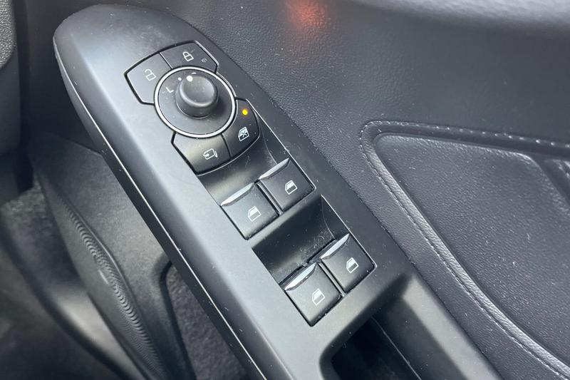 Used Ford Focus 2023 for sale - 78042871: Photo 16