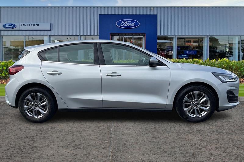 Used Ford Focus 2023 for sale - 78042871: Photo 3