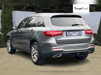 Used Mercedes-Benz GLC 2017 for sale - 76255469: Photo 2