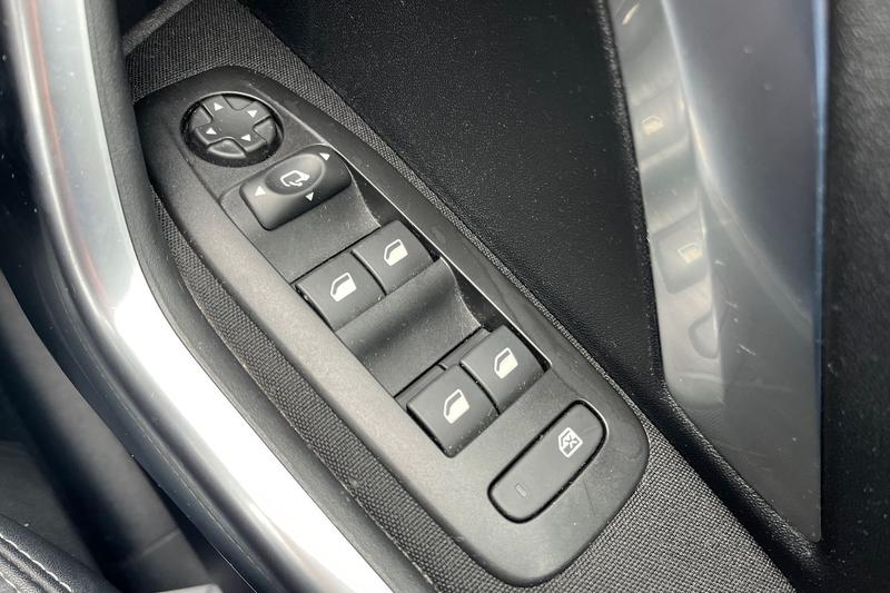 Used Peugeot 2008 2019 for sale - 78001221: Photo 16