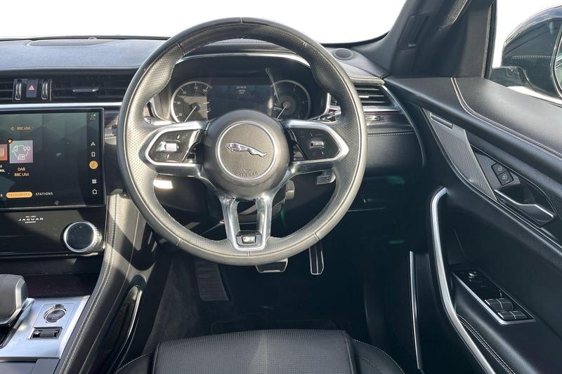 Used Jaguar F-Pace 2022 for sale - 76363013: Photo 11