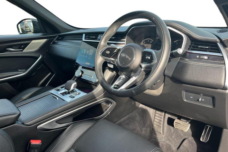 Used Jaguar F-Pace 2022 for sale - 76363013: Photo 9