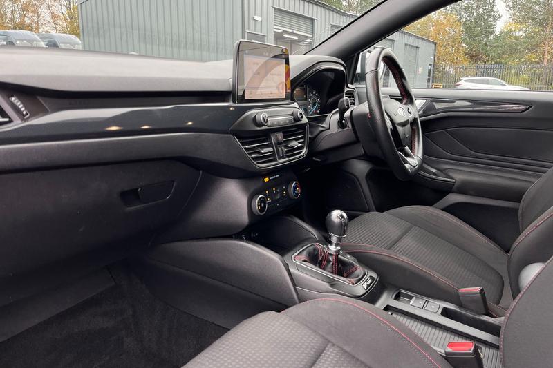 Used Ford Focus 2020 for sale - 76508161: Photo 18