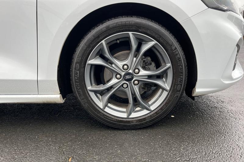 Used Ford Focus 2020 for sale - 76508161: Photo 8