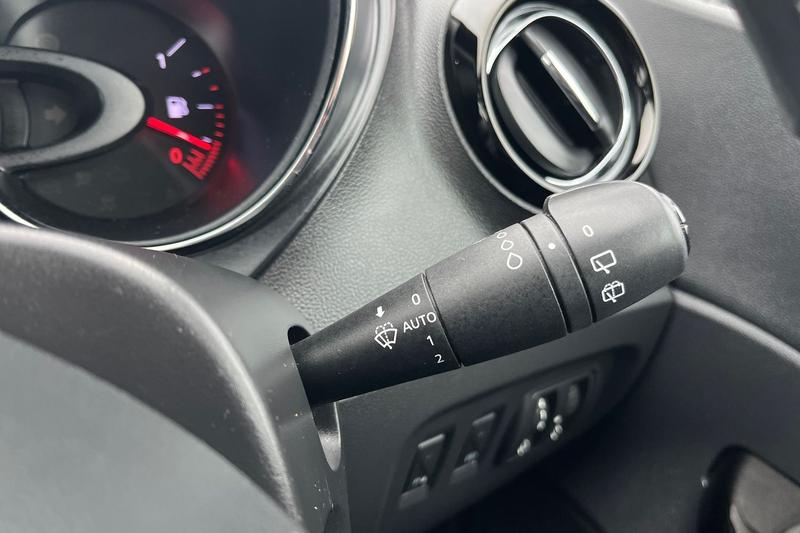 Used Renault Captur 2016 for sale - 77755021: Photo 15