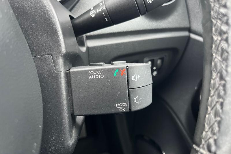 Used Renault Captur 2016 for sale - 77755021: Photo 30