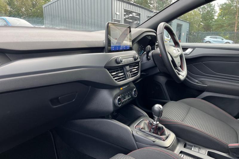 Used Ford Focus 2022 for sale - 76104795: Photo 18