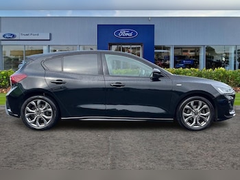Used Ford Focus 2022 for sale - 76104795: Photo 3