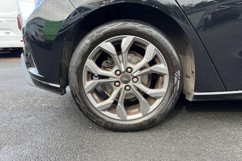 Used Ford Focus 2022 for sale - 76104795: Photo 8