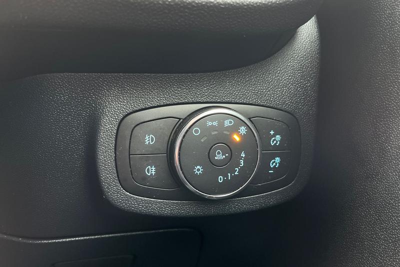 Used Ford Fiesta 2021 for sale - 76101790: Photo 28
