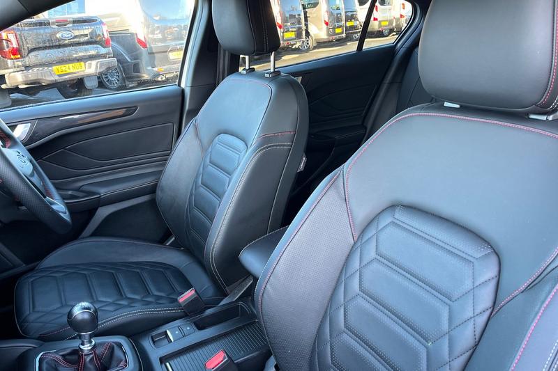 Used Ford Focus 2022 for sale - 76960850: Photo 19