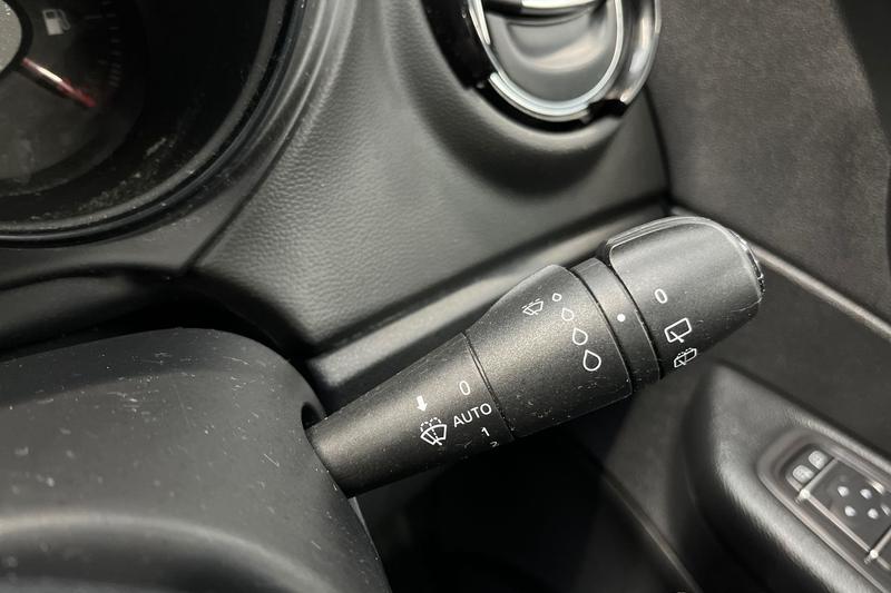 Used Renault Captur 2018 for sale - 76162111: Photo 15