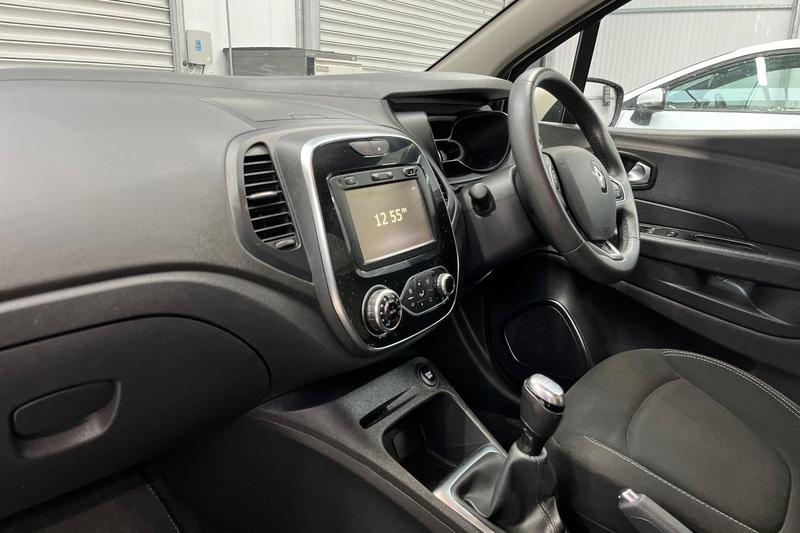 Used Renault Captur 2018 for sale - 76162111: Photo 18