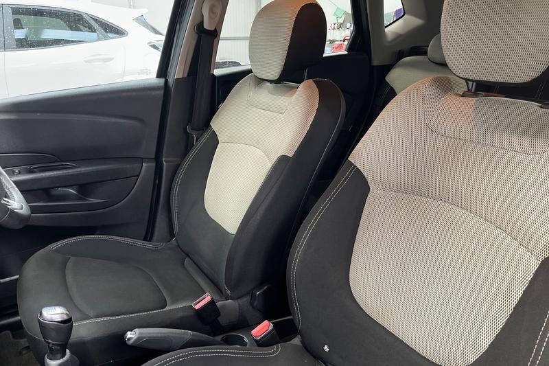 Used Renault Captur 2018 for sale - 76162111: Photo 19