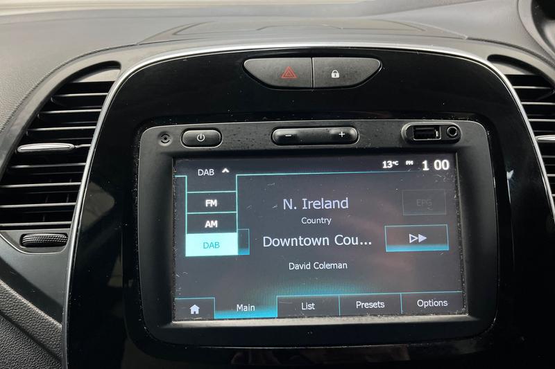 Used Renault Captur 2018 for sale - 76162111: Photo 32