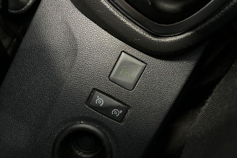 Used Renault Captur 2018 for sale - 76162111: Photo 33